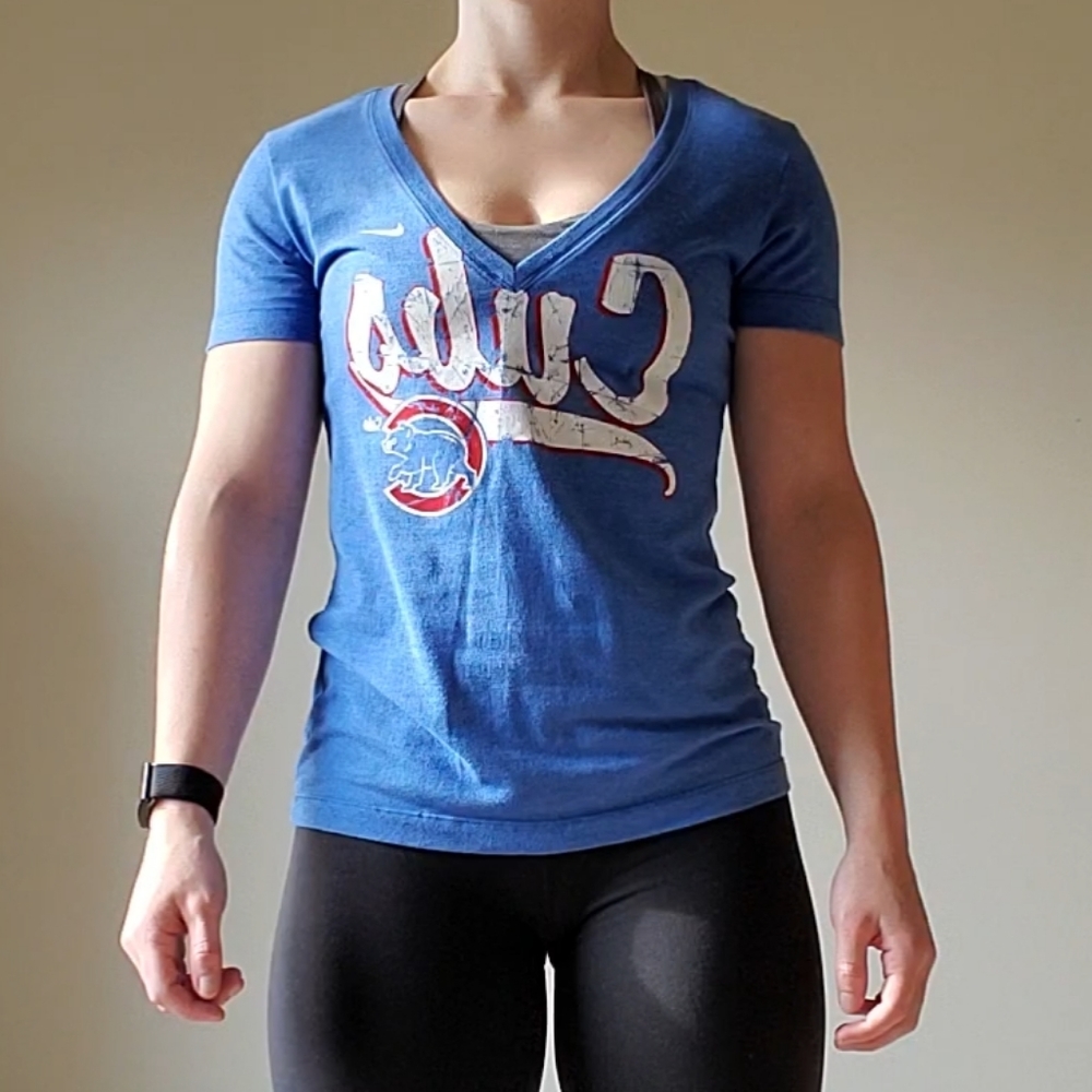 Chicago Cubs Vintage Design V-neck Tshirt